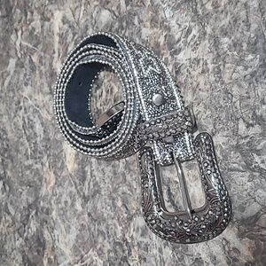 Rock Revival Belt Crystals Genuine Leather Womens Size Large Like New